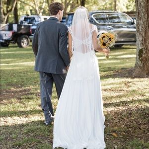 Meet your Posher, Cara